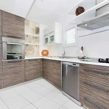 Villa Sara * دراسنيتش